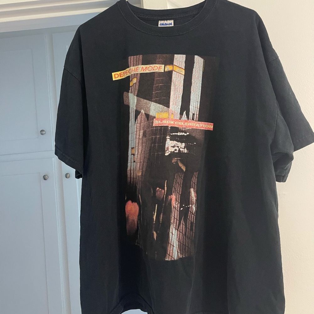 VINTAGE BAND SHIRT DEPECHE MODE BLACK CELEBRATION